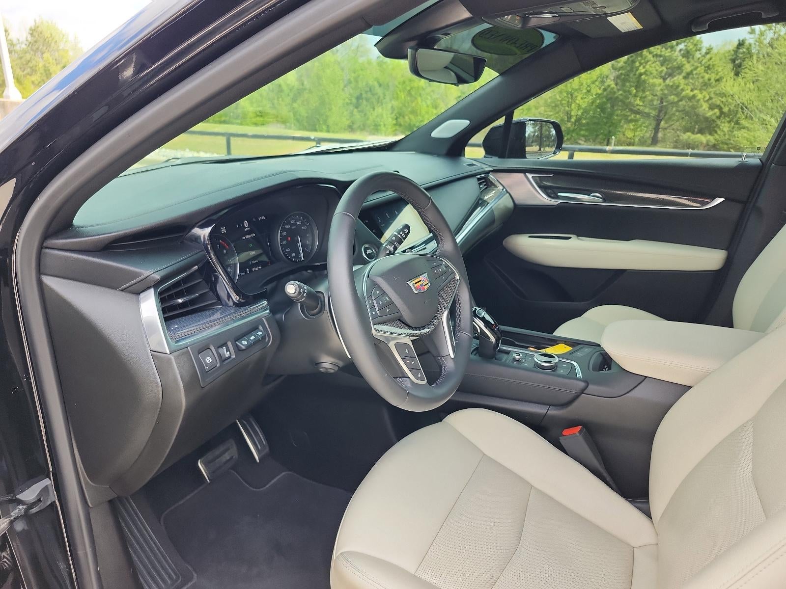 2025 Cadillac XT5 AWD Sport