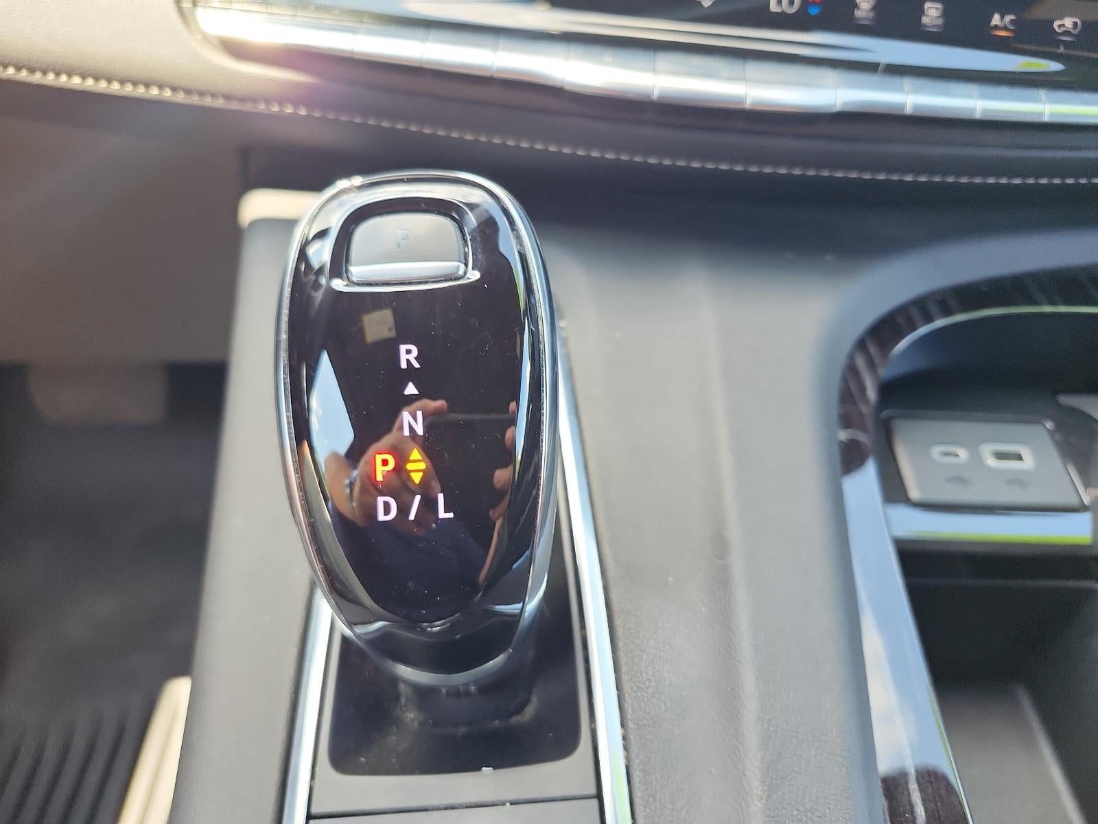2022 Cadillac Escalade ESV Sport