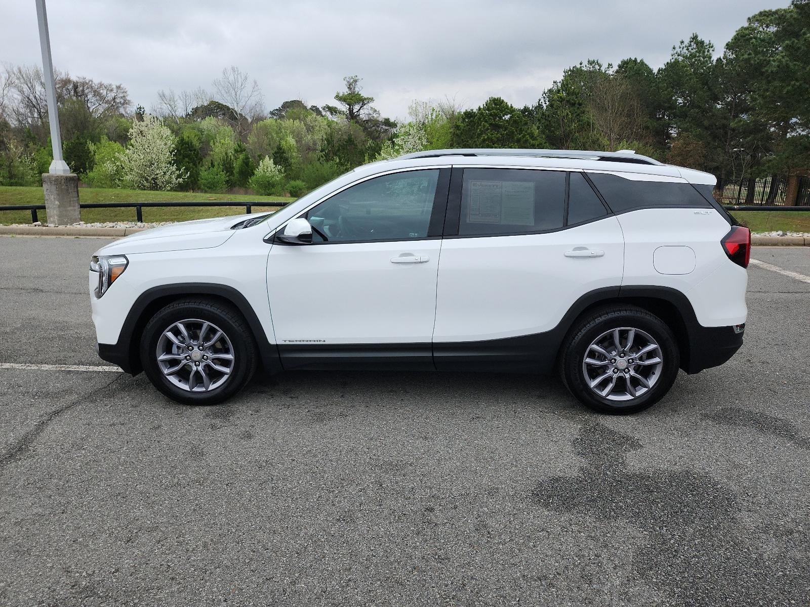 2022 GMC Terrain SLT