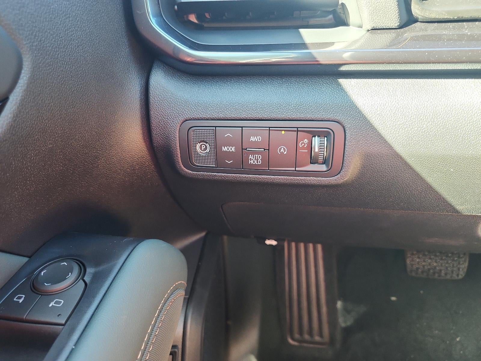 2027 GMC Terrain AT4 - Photo 18