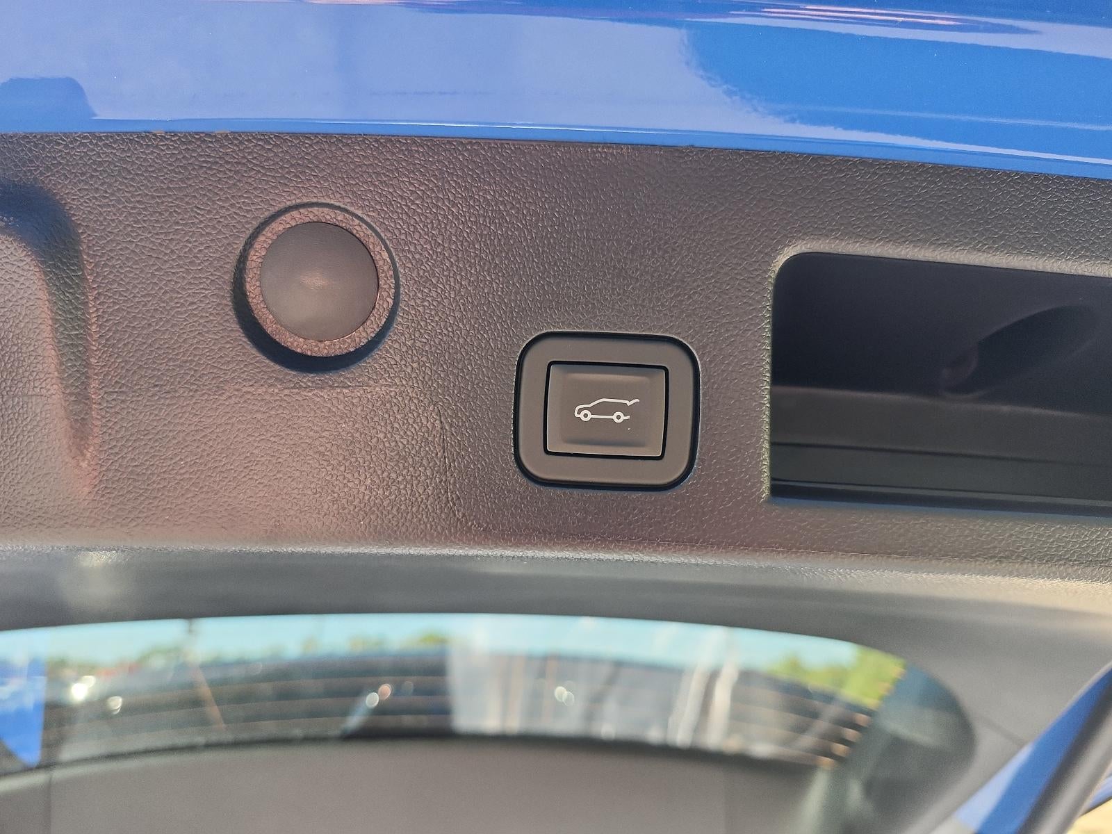 2027 GMC Terrain AT4 - Photo 9