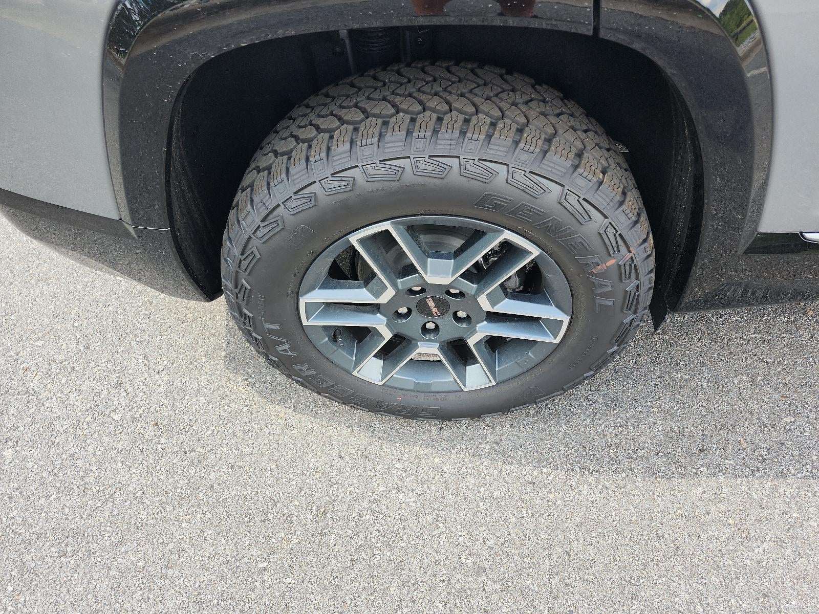 2027 GMC Terrain AWD 4dr AT4