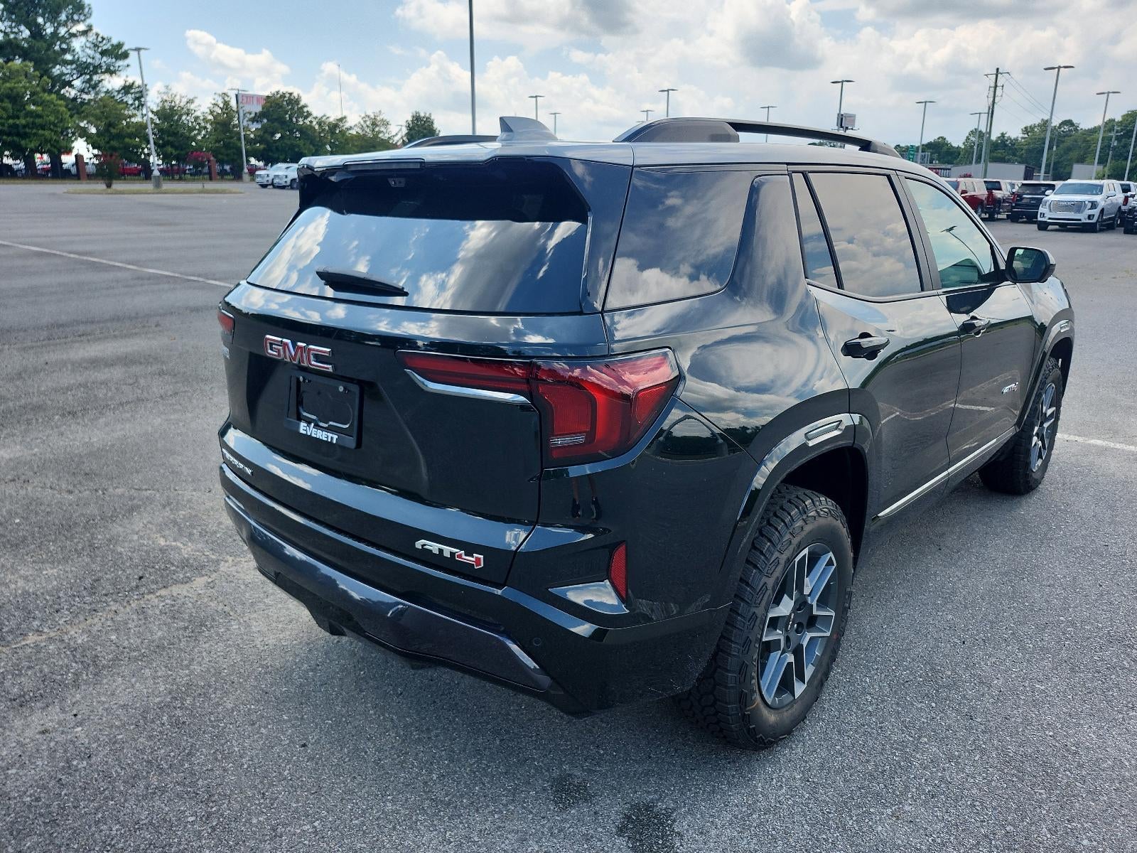 2026 GMC Terrain AWD 4dr AT4