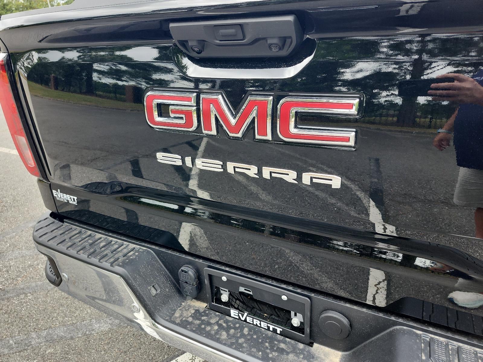 2026 GMC Sierra 1500 Regular Cab Standard Box 4-Wheel Drive Pro