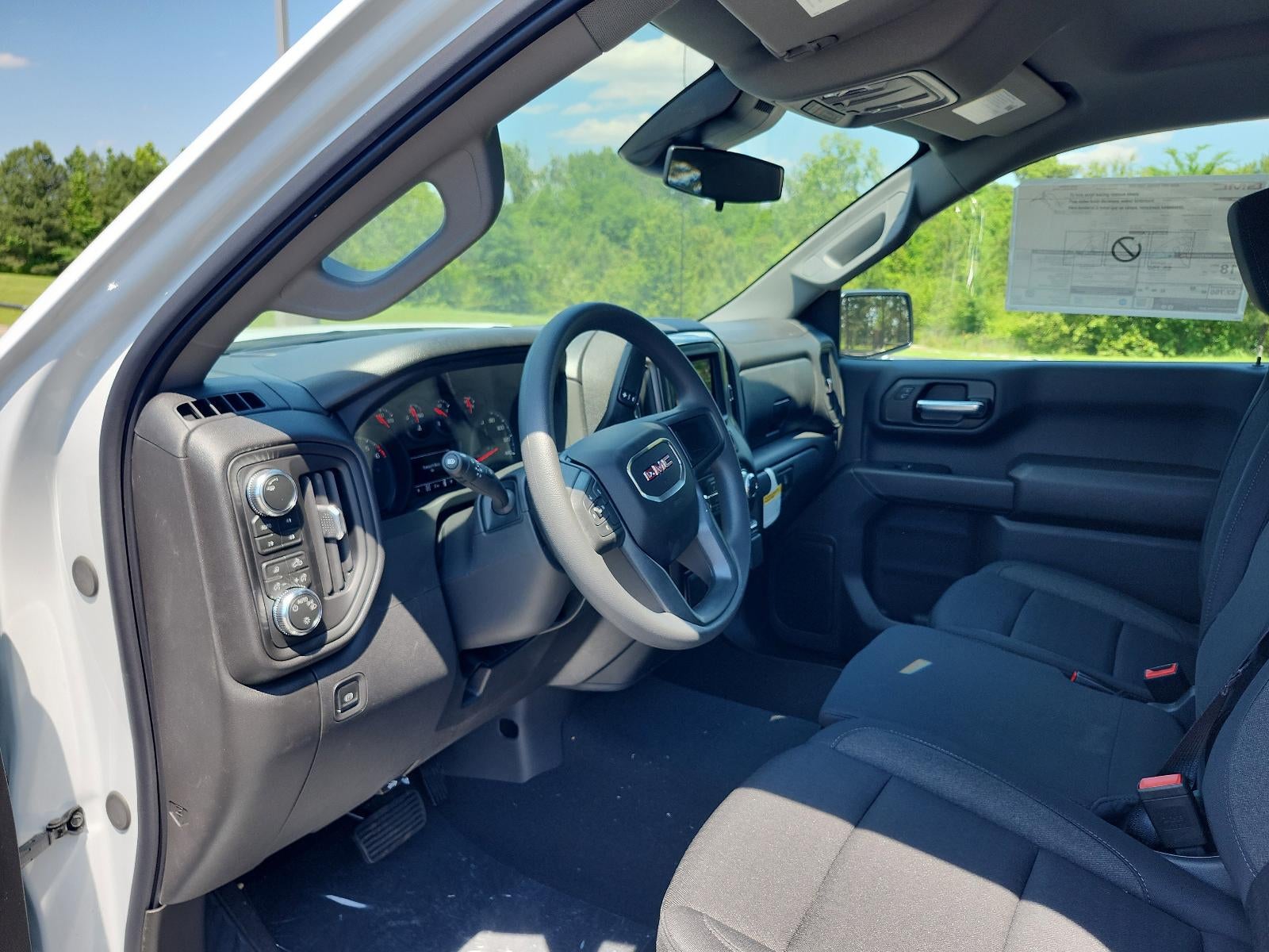 2026 GMC Sierra 1500 Regular Cab Standard Box 4-Wheel Drive Pro