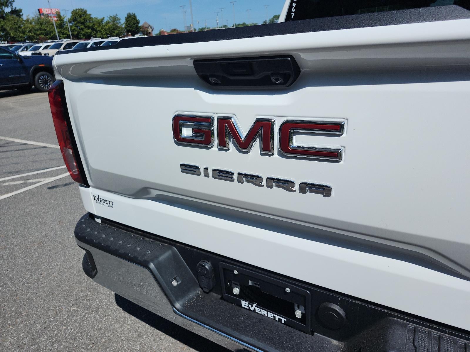 2026 GMC Sierra 1500 Pro - Photo 6