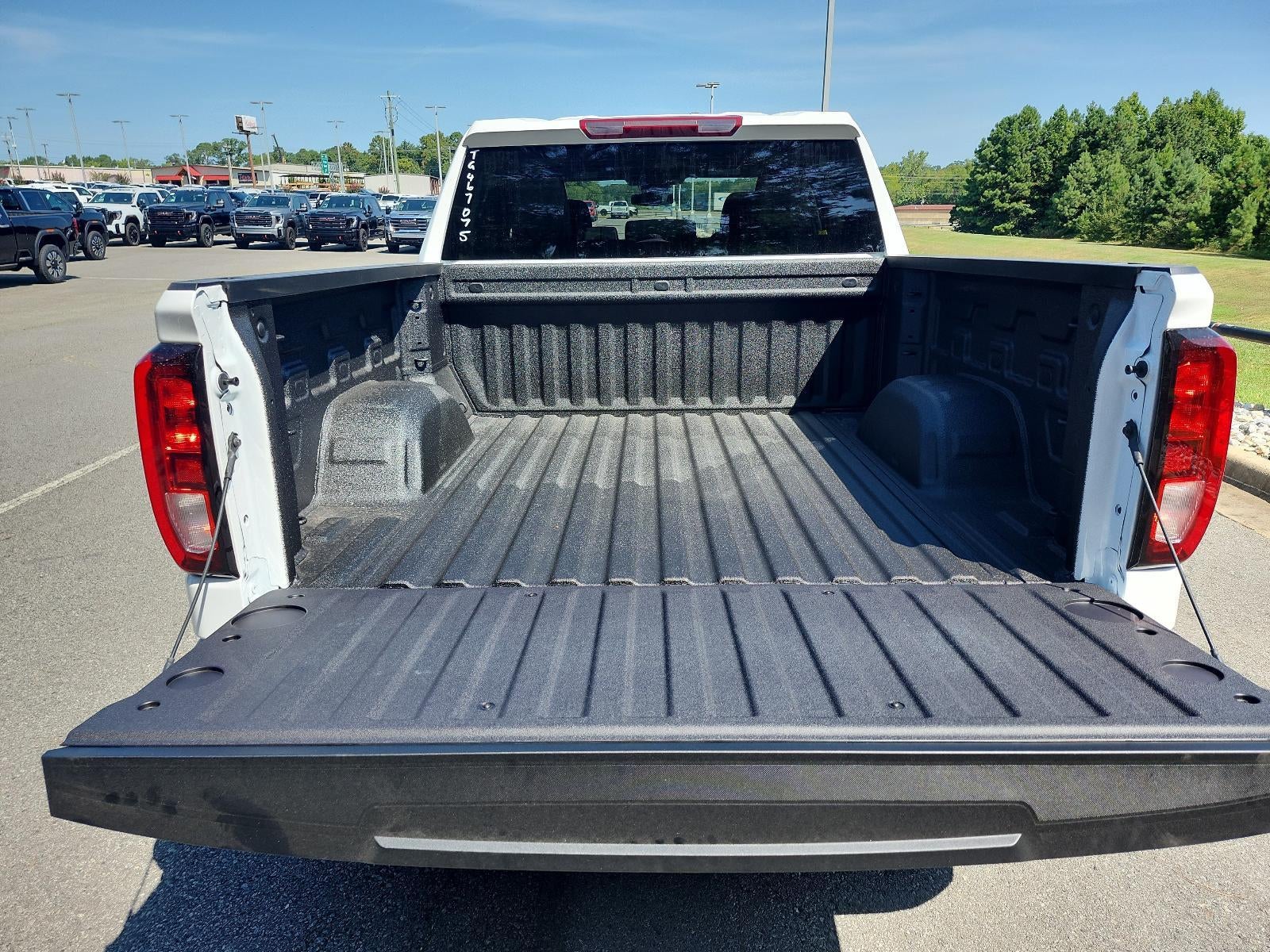 2026 GMC Sierra 1500 Pro - Photo 8