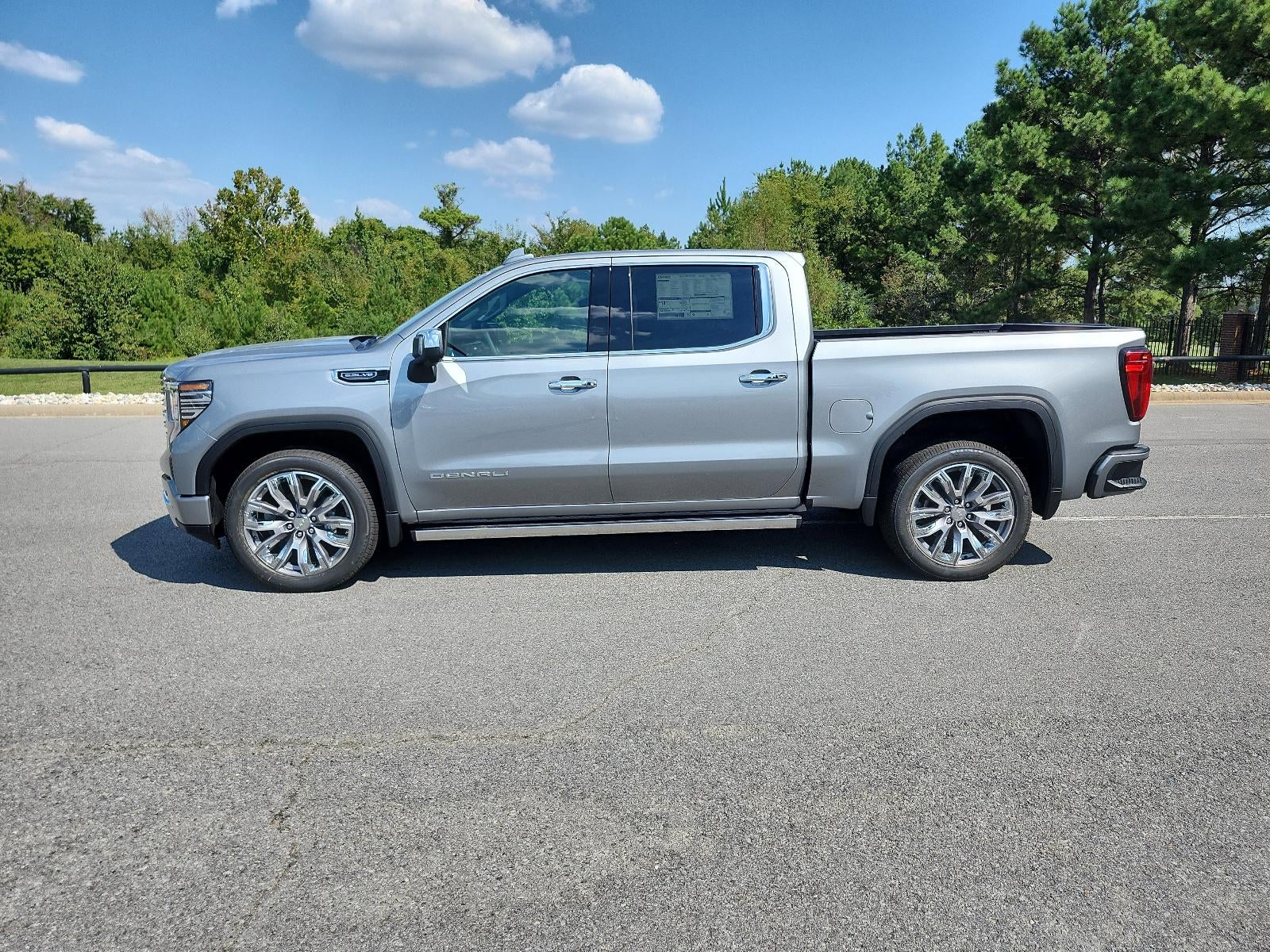 2026 GMC Sierra 1500 Crew Cab Short Box 2-Wheel Drive Denali