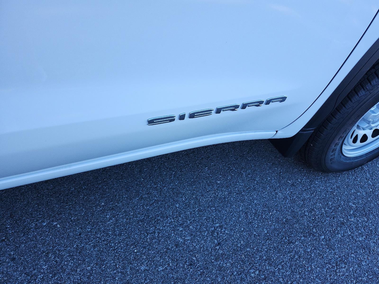 2026 GMC Sierra 1500 Crew Cab Short Box 4-Wheel Drive Pro