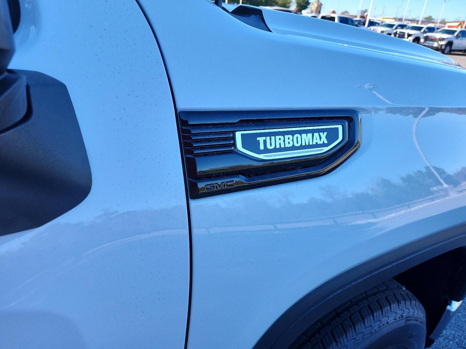 2026 GMC Sierra 1500 Crew Cab Short Box 4-Wheel Drive Pro