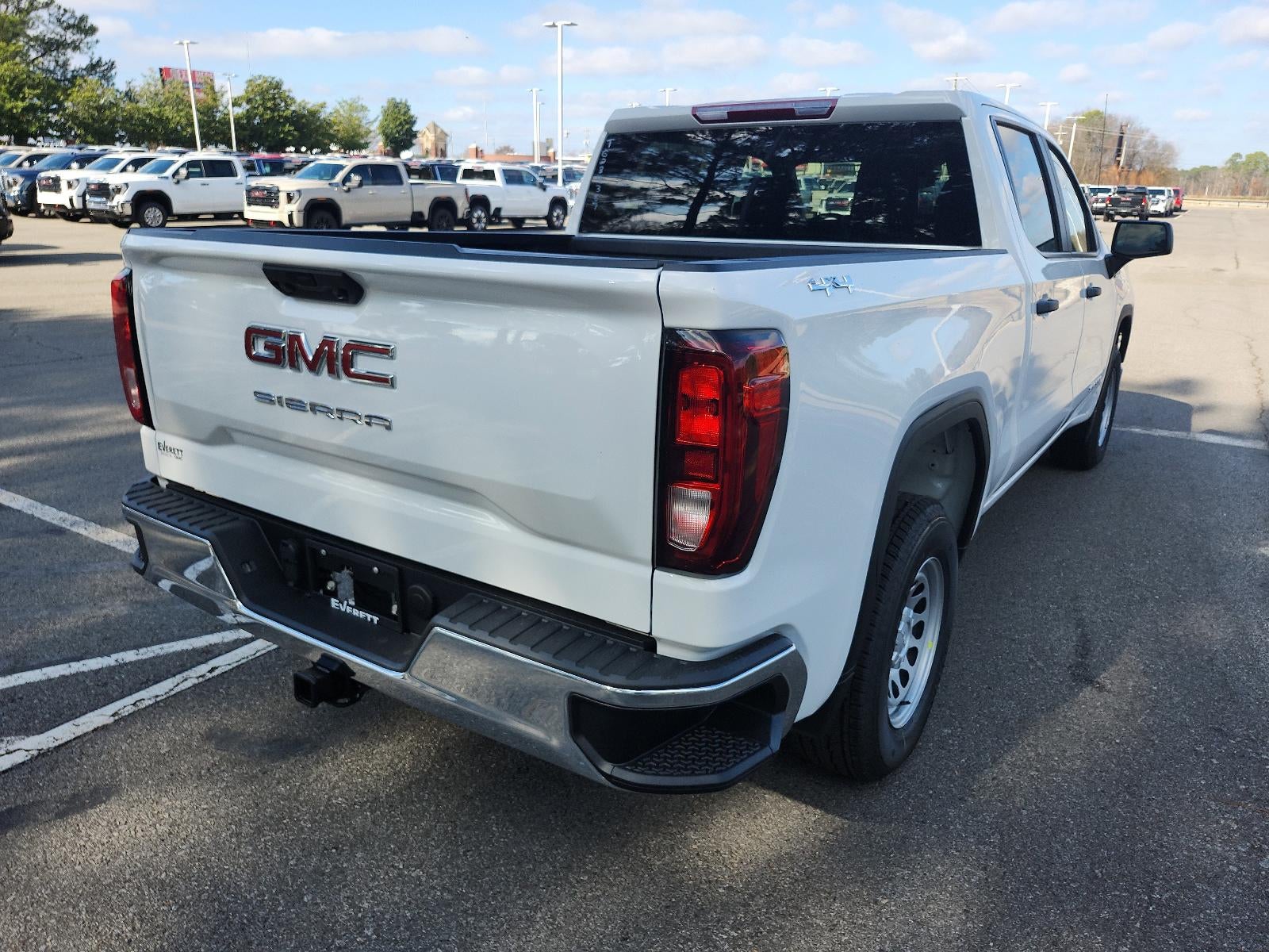 2026 GMC Sierra 1500 Crew Cab Short Box 4-Wheel Drive Pro