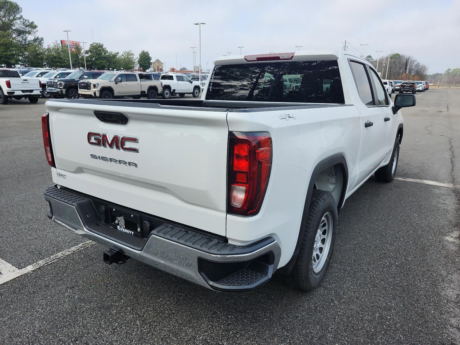 2026 GMC Sierra 1500 Crew Cab Short Box 4-Wheel Drive Pro
