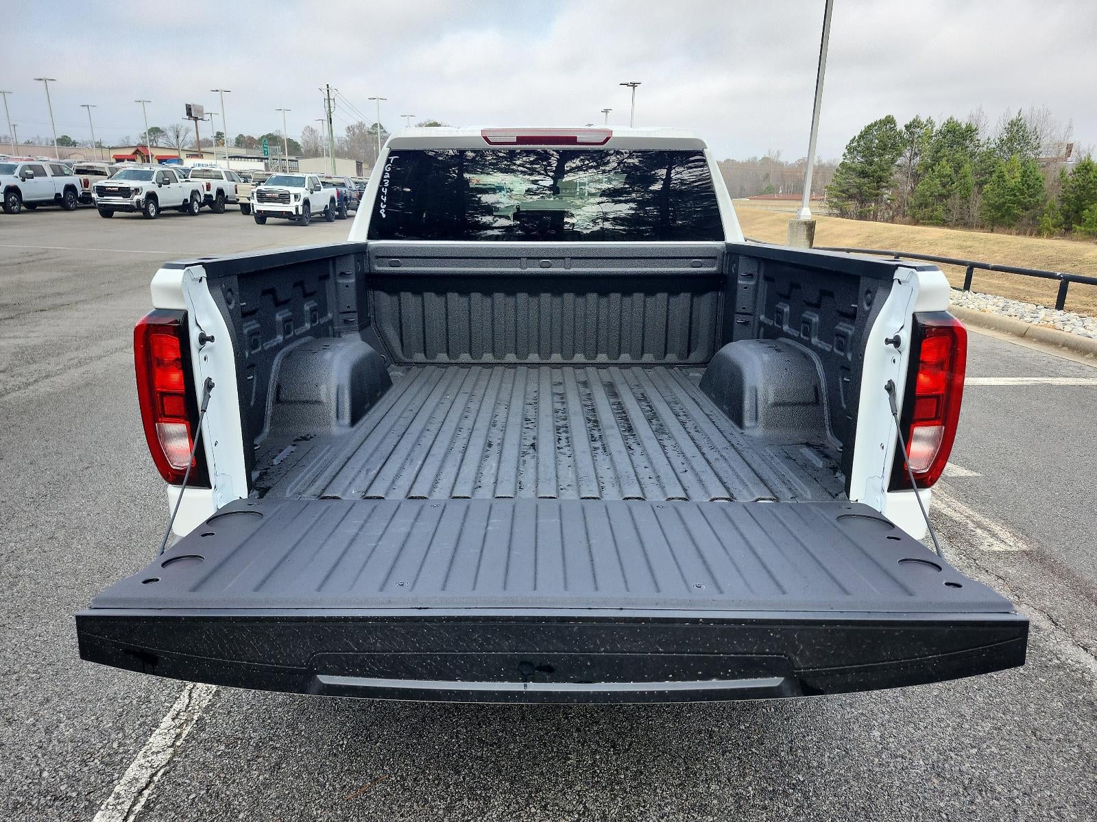 2026 GMC Sierra 1500 Crew Cab Short Box 4-Wheel Drive Pro