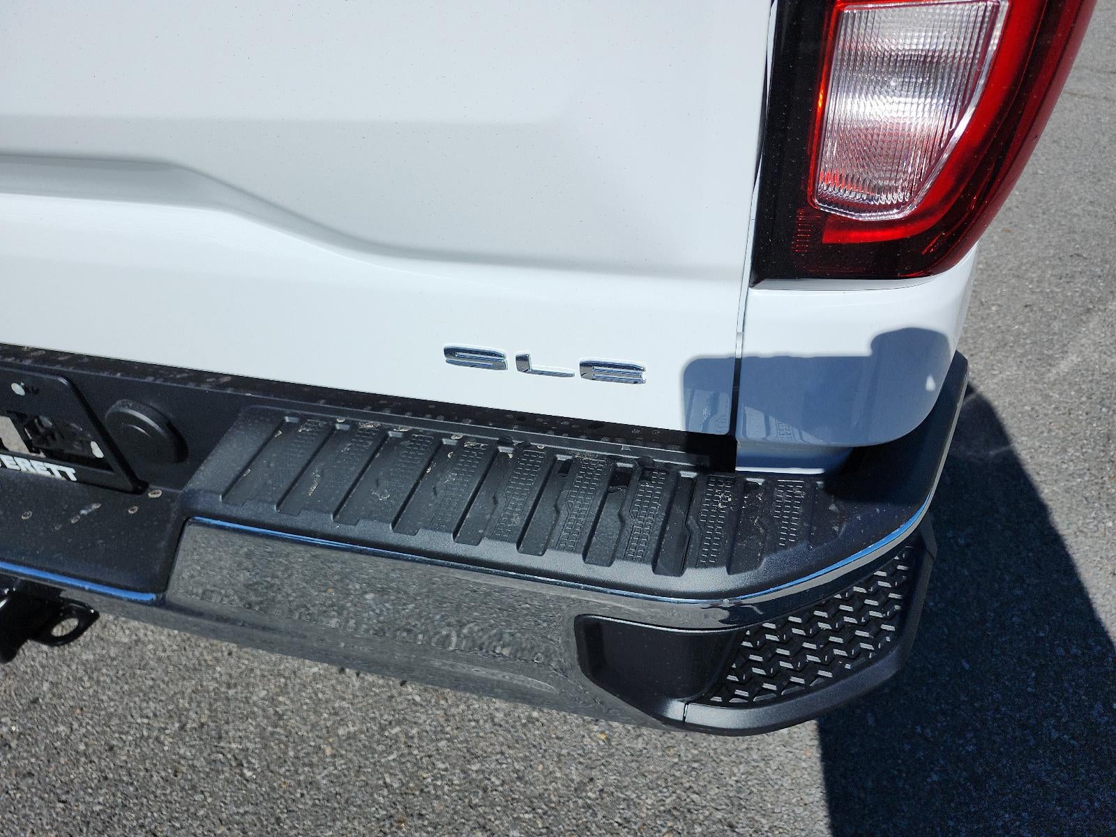 2026 GMC Sierra 1500 Crew Cab Short Box 4-Wheel Drive SLE