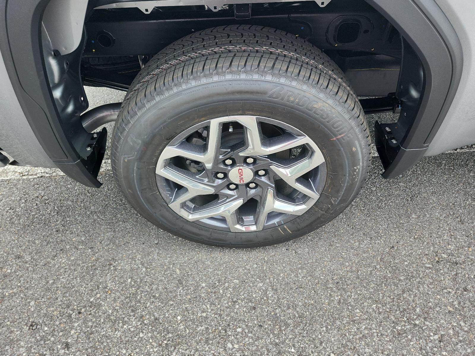 2026 GMC Sierra 1500 SLE - Photo 6