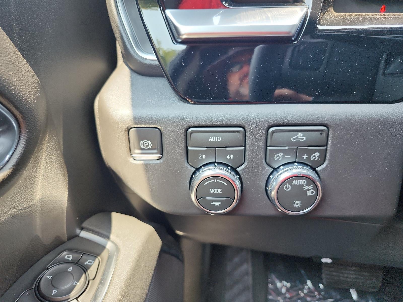 2026 GMC Sierra 1500 Crew Cab Short Box 4-Wheel Drive SLE