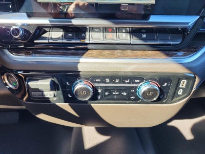 2026 GMC Sierra 1500 Crew Cab Short Box 4-Wheel Drive SLE