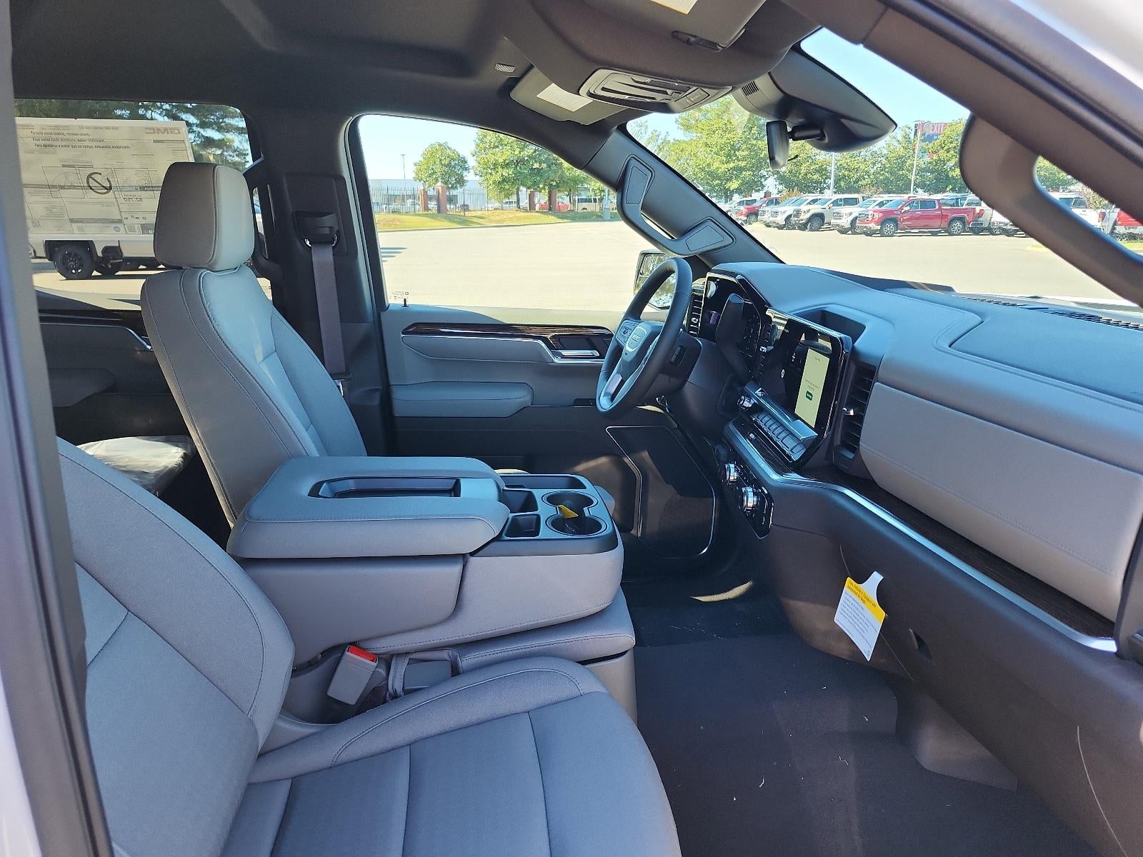 2026 GMC Sierra 1500 Crew Cab Short Box 4-Wheel Drive SLE