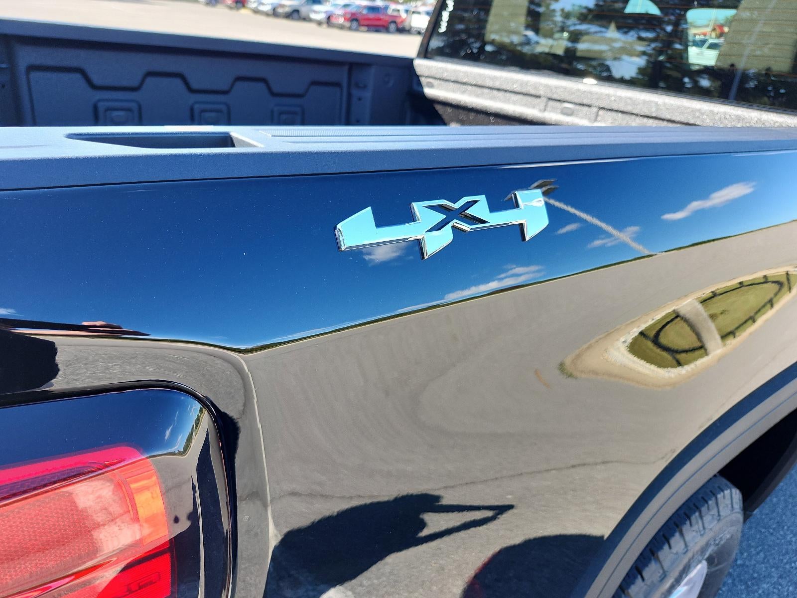 2026 GMC Sierra 1500 Crew Cab Short Box 4-Wheel Drive SLE