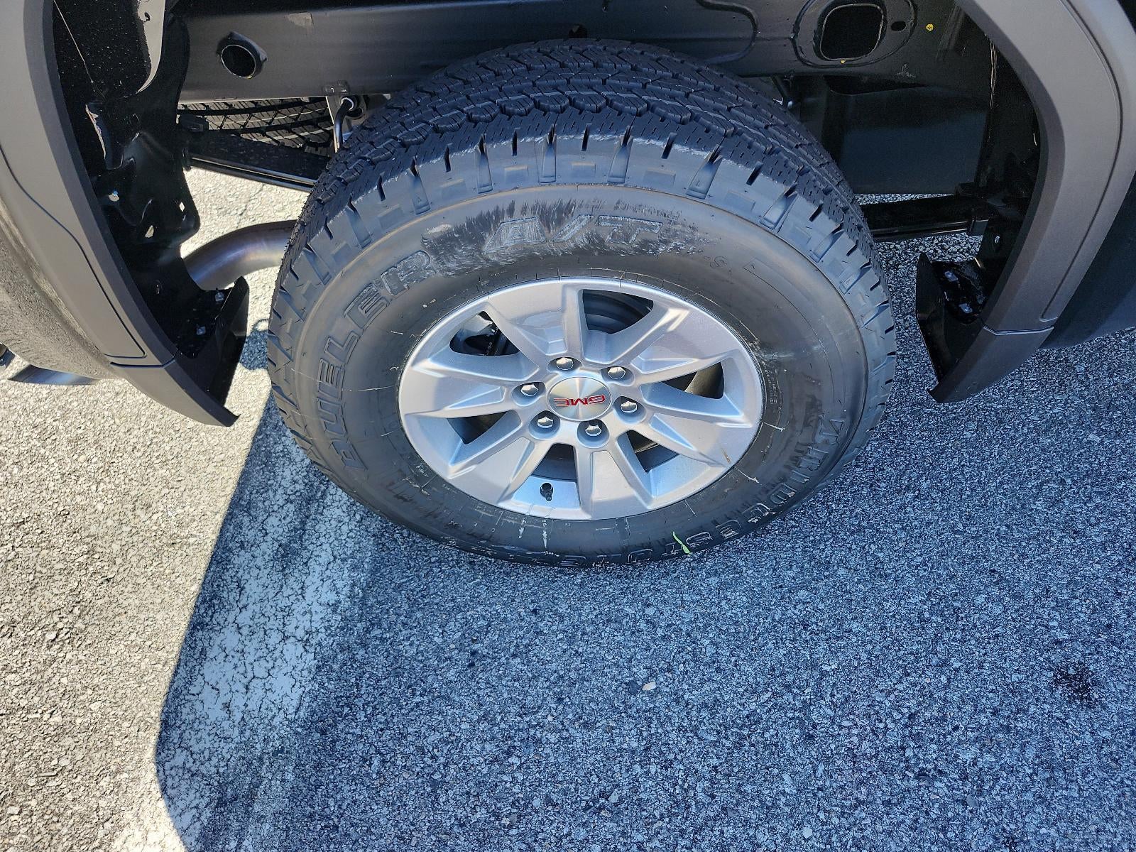 2026 GMC Sierra 1500 Crew Cab Short Box 4-Wheel Drive SLE