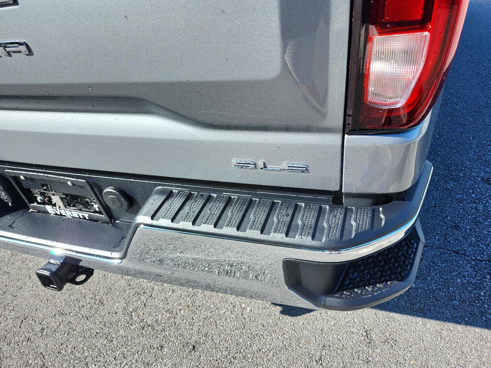 2026 GMC Sierra 1500 Crew Cab Short Box 4-Wheel Drive SLE