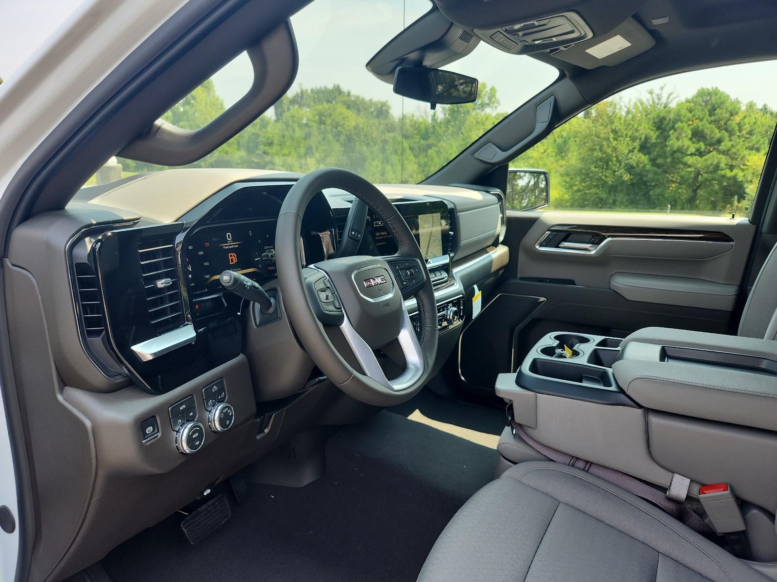 2026 GMC Sierra 1500 SLE - Photo 11