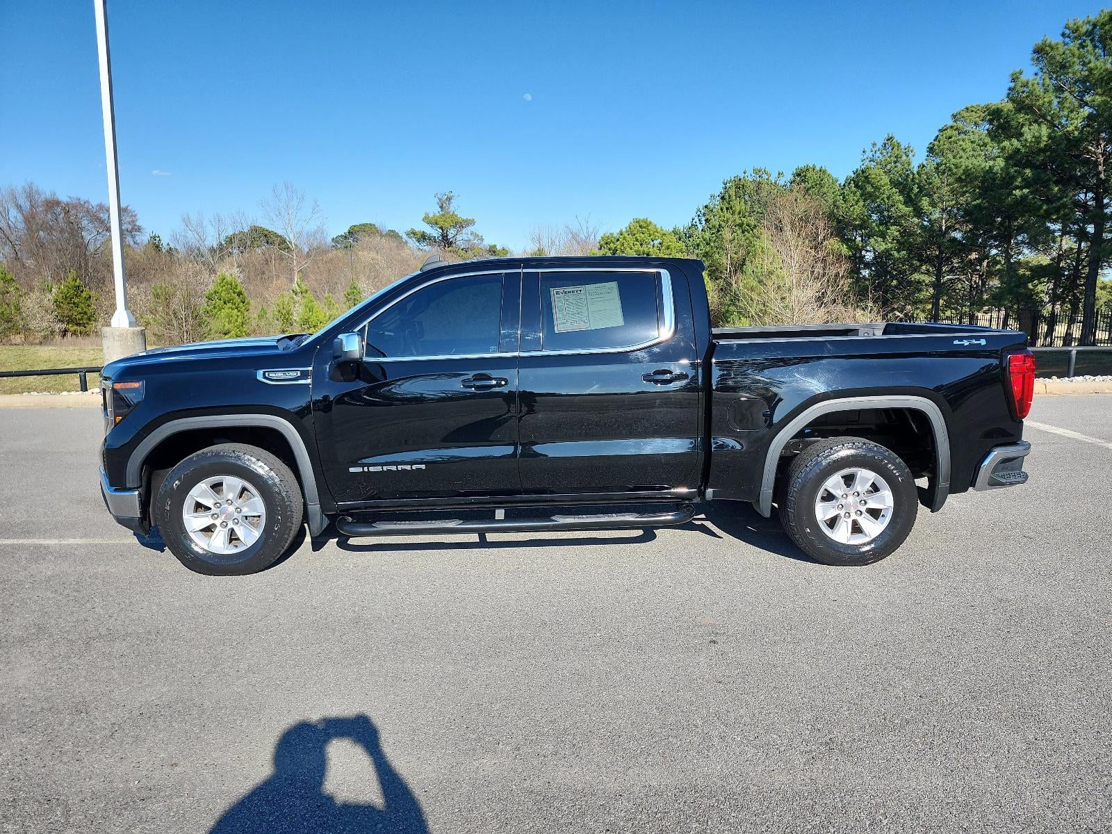 2022 GMC Sierra 1500 SLE