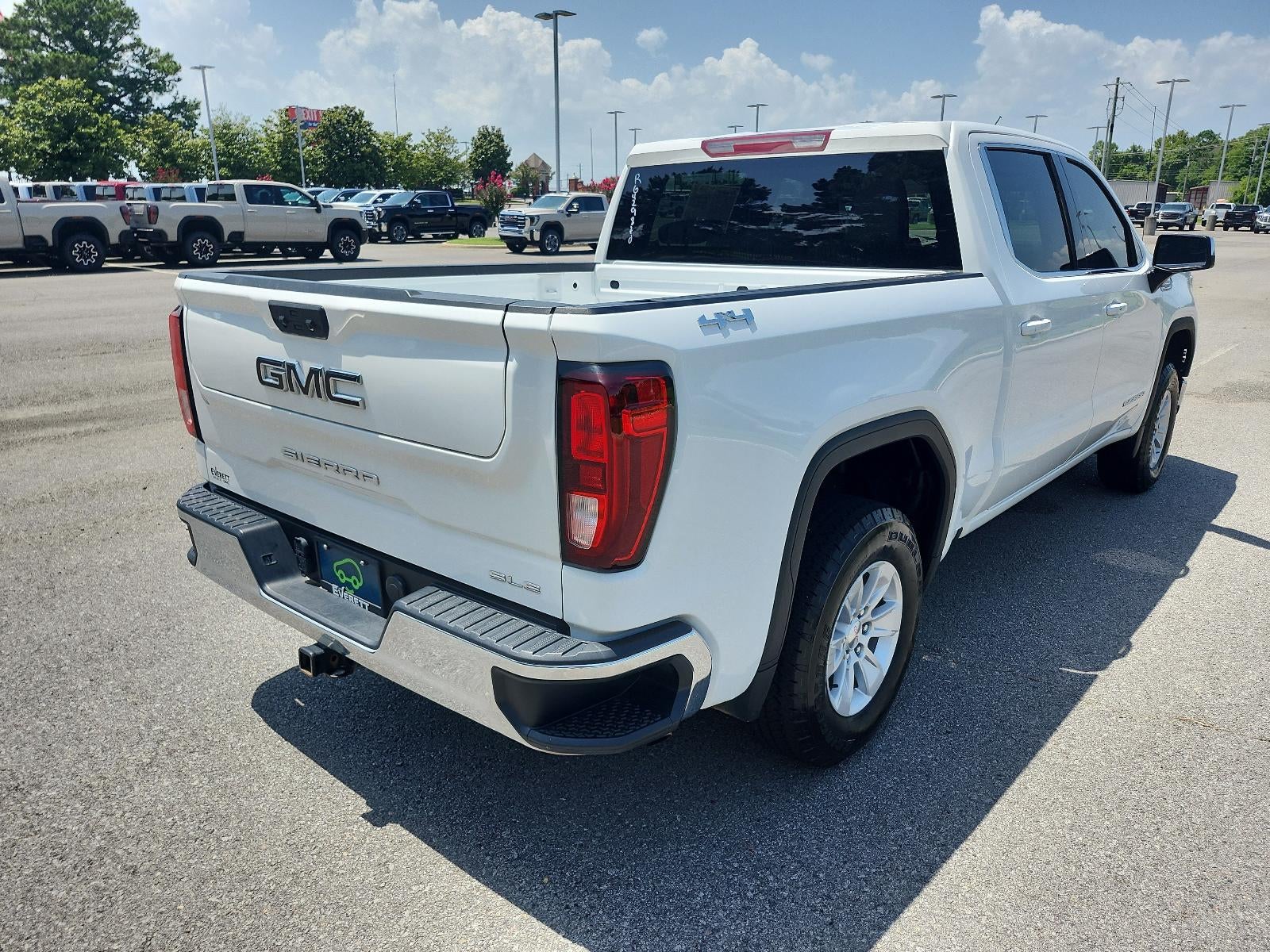 2024 GMC Sierra 1500 SLE