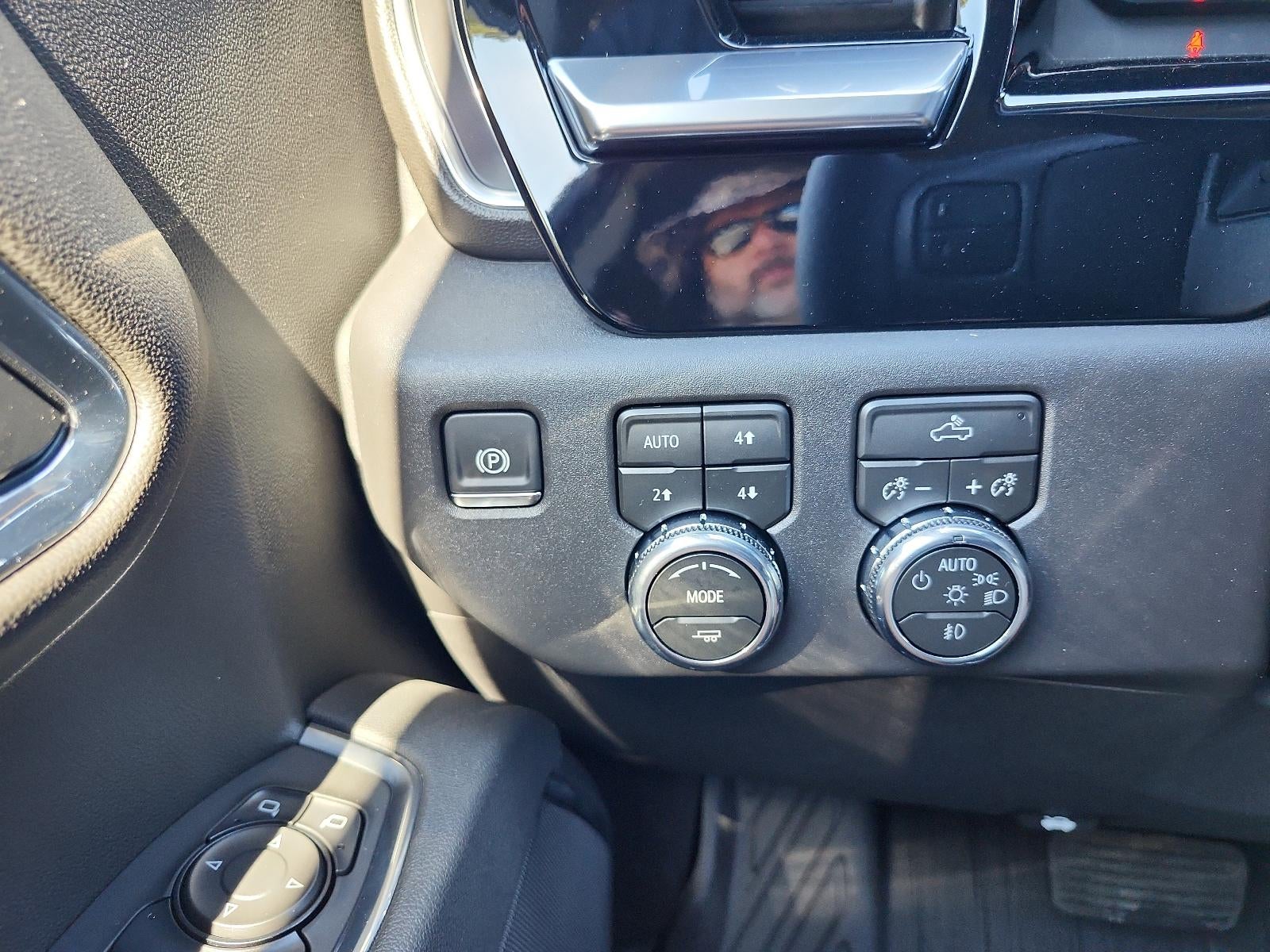 2026 GMC Sierra 1500 Crew Cab Short Box 4-Wheel Drive Elevation 3SB