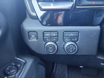 2026 GMC Sierra 1500 Crew Cab Short Box 4-Wheel Drive Elevation 3SB