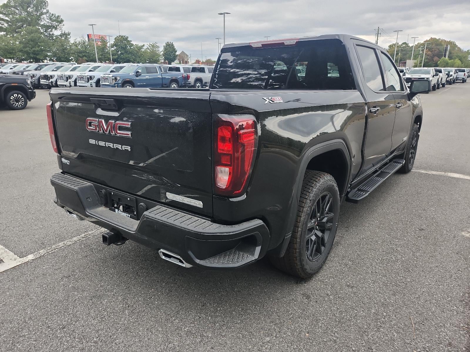 2026 GMC Sierra 1500 Crew Cab Short Box 4-Wheel Drive Elevation 3SB