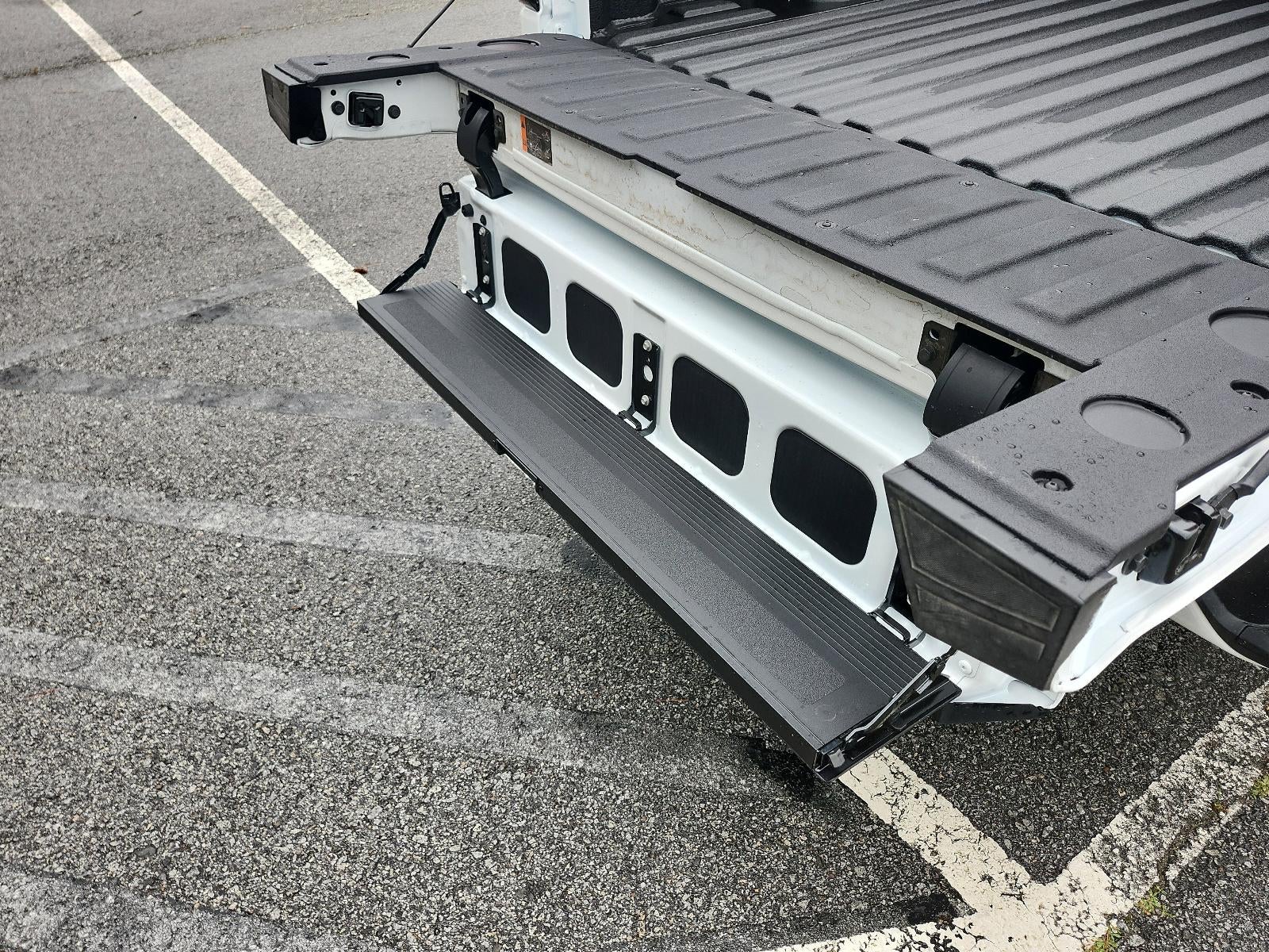 2026 GMC Sierra 1500 Crew Cab Short Box 4-Wheel Drive Elevation 3SB