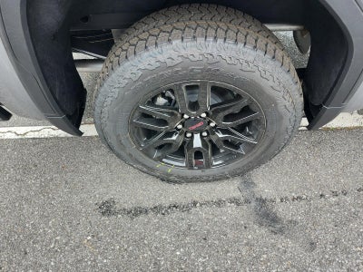 2026 GMC Sierra 1500 Crew Cab Short Box 4-Wheel Drive Elevation 3SB