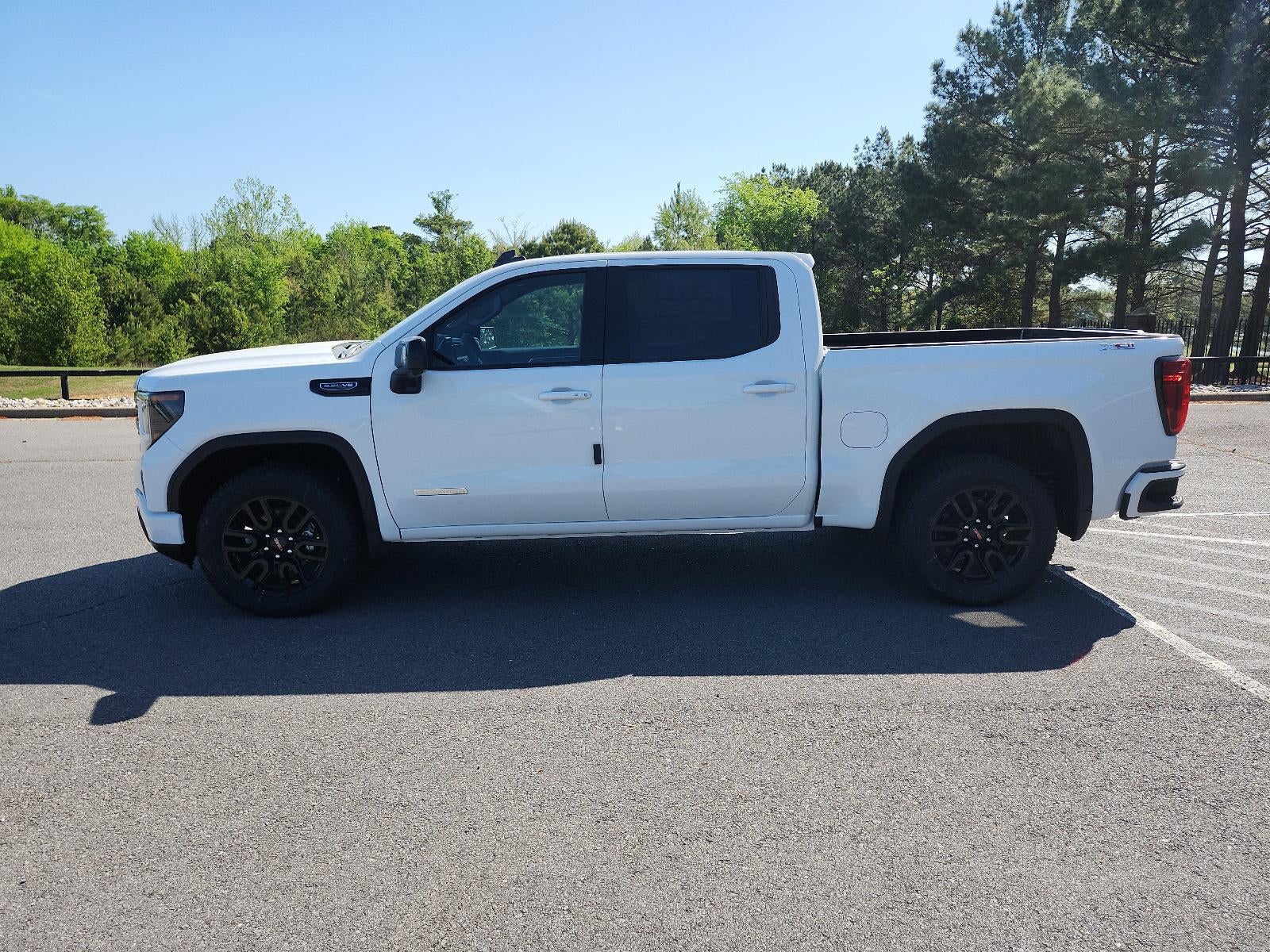 2026 GMC Sierra 1500 Crew Cab Short Box 4-Wheel Drive Elevation 3SB