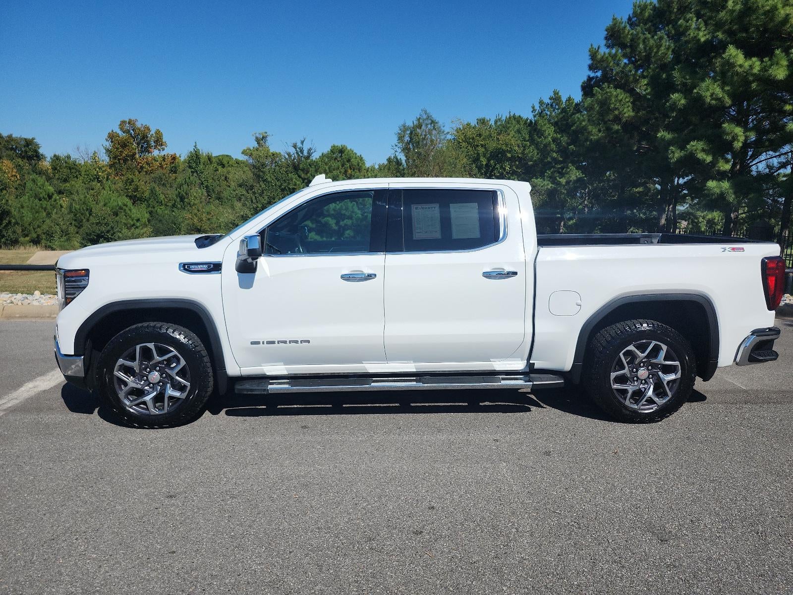 Used 2025 GMC Sierra 1500 SLT with VIN 3GTUUDE80SG332742 for sale in Little Rock