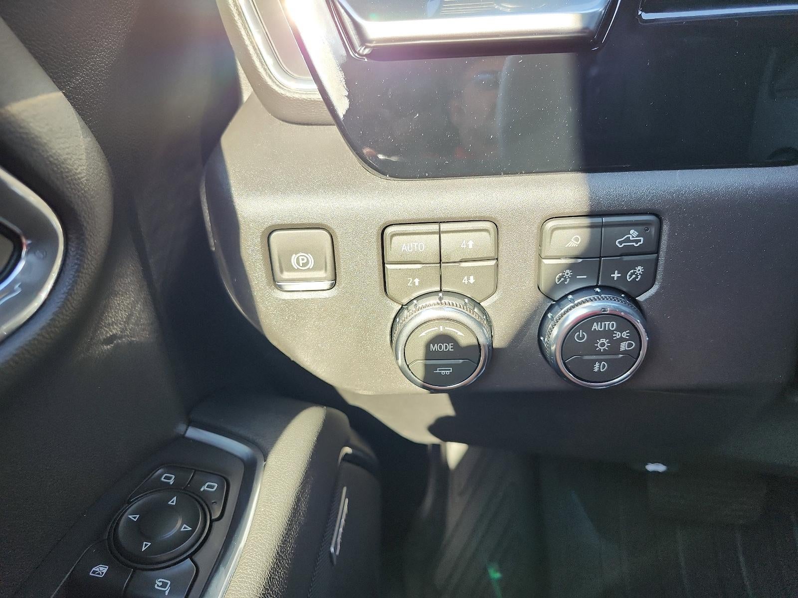 2026 GMC Sierra 1500 Crew Cab Short Box 4-Wheel Drive SLT