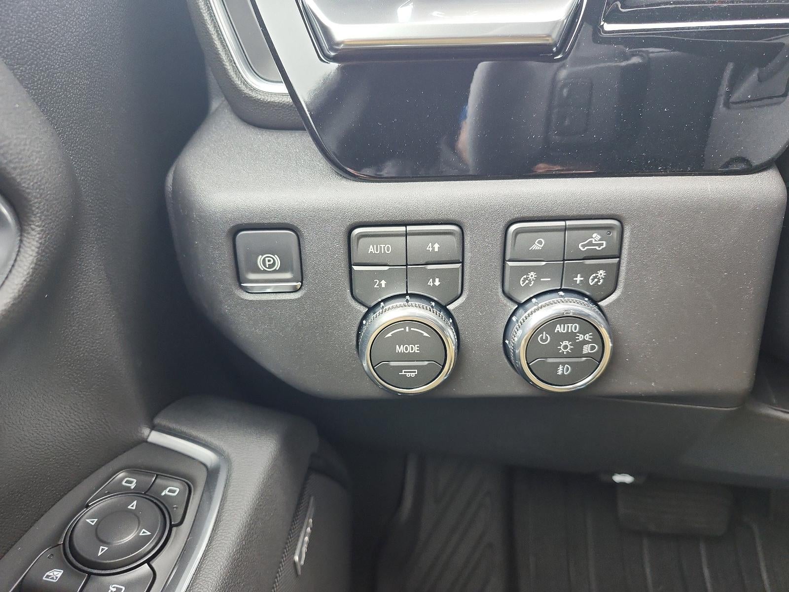 2026 GMC Sierra 1500 Crew Cab Short Box 4-Wheel Drive SLT