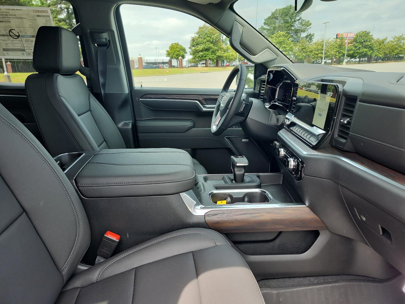 2026 GMC Sierra 1500 Crew Cab Short Box 4-Wheel Drive SLT