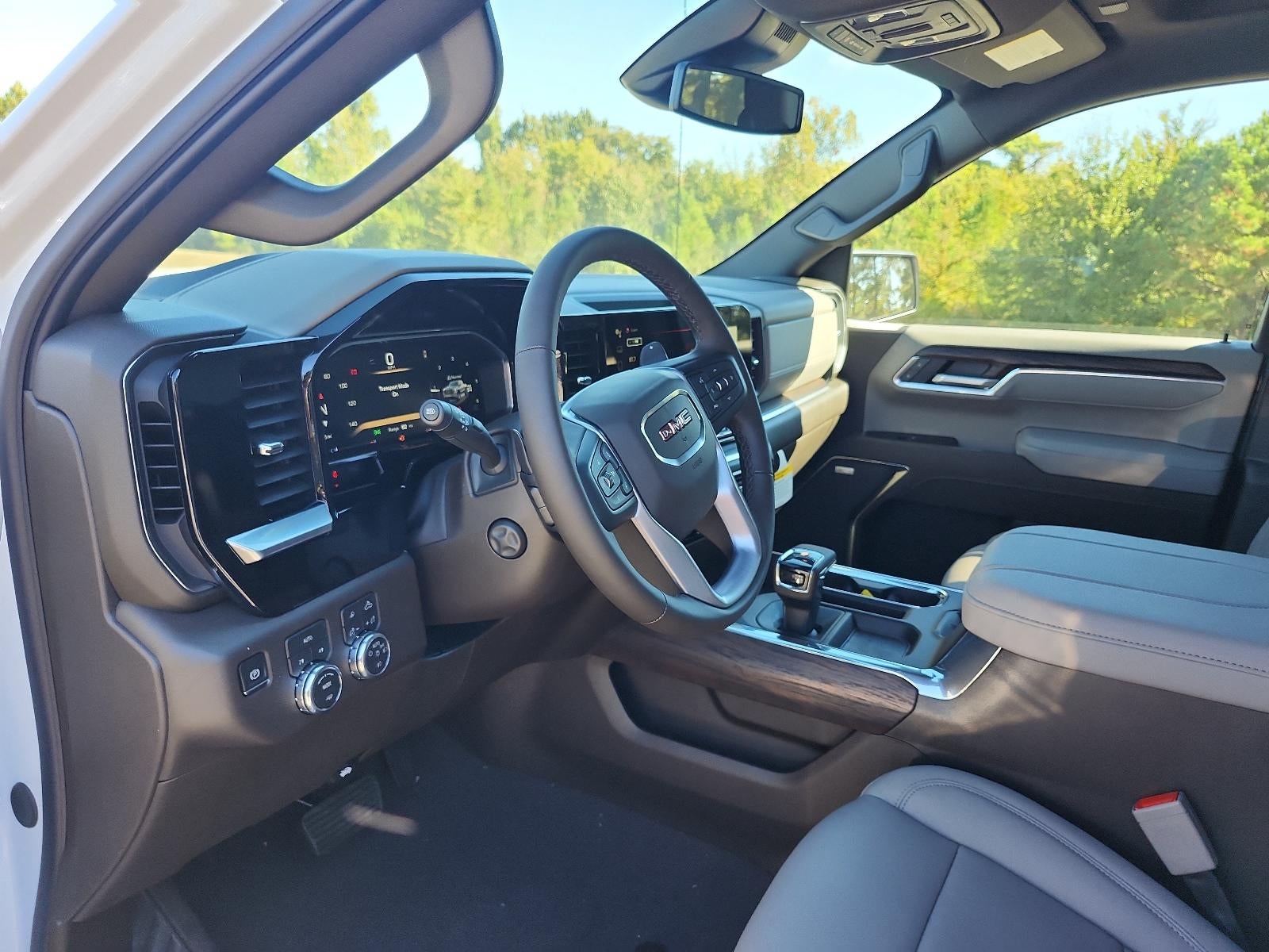 2026 GMC Sierra 1500 Crew Cab Short Box 4-Wheel Drive SLT