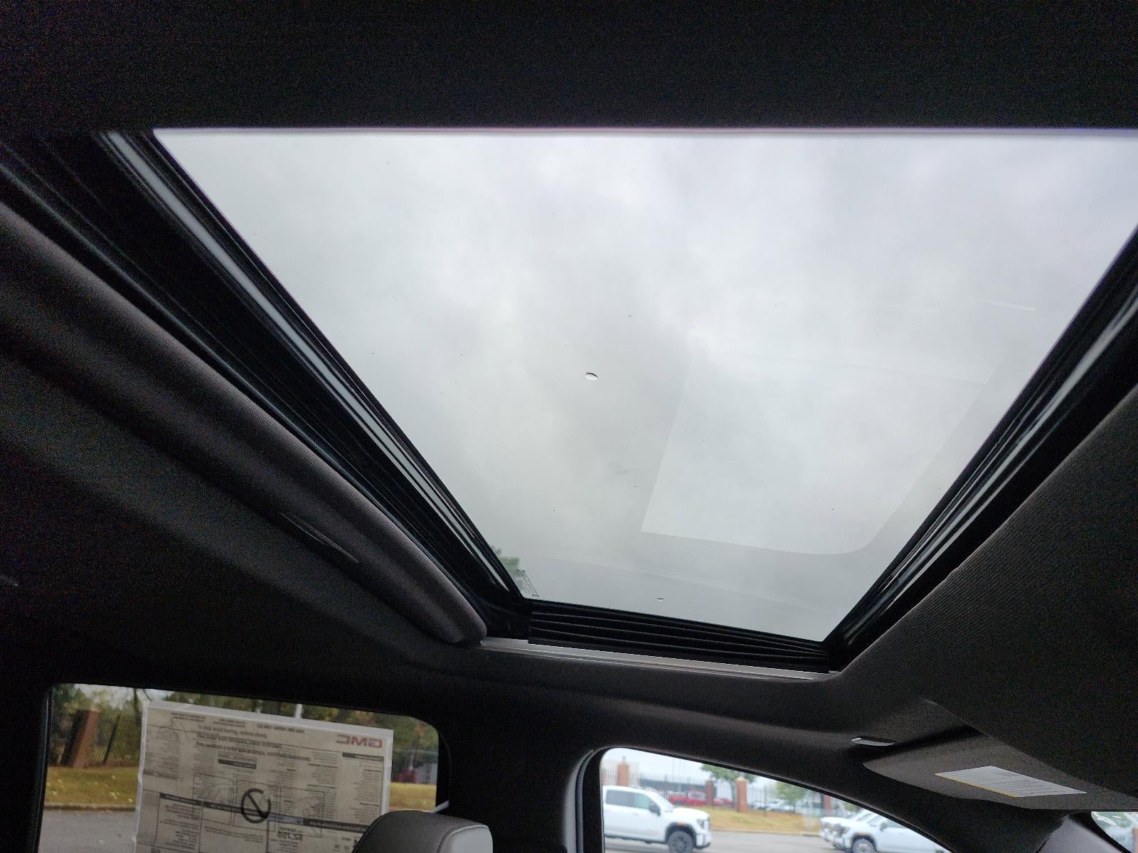 2026 GMC Sierra 1500 Crew Cab Short Box 4-Wheel Drive SLT