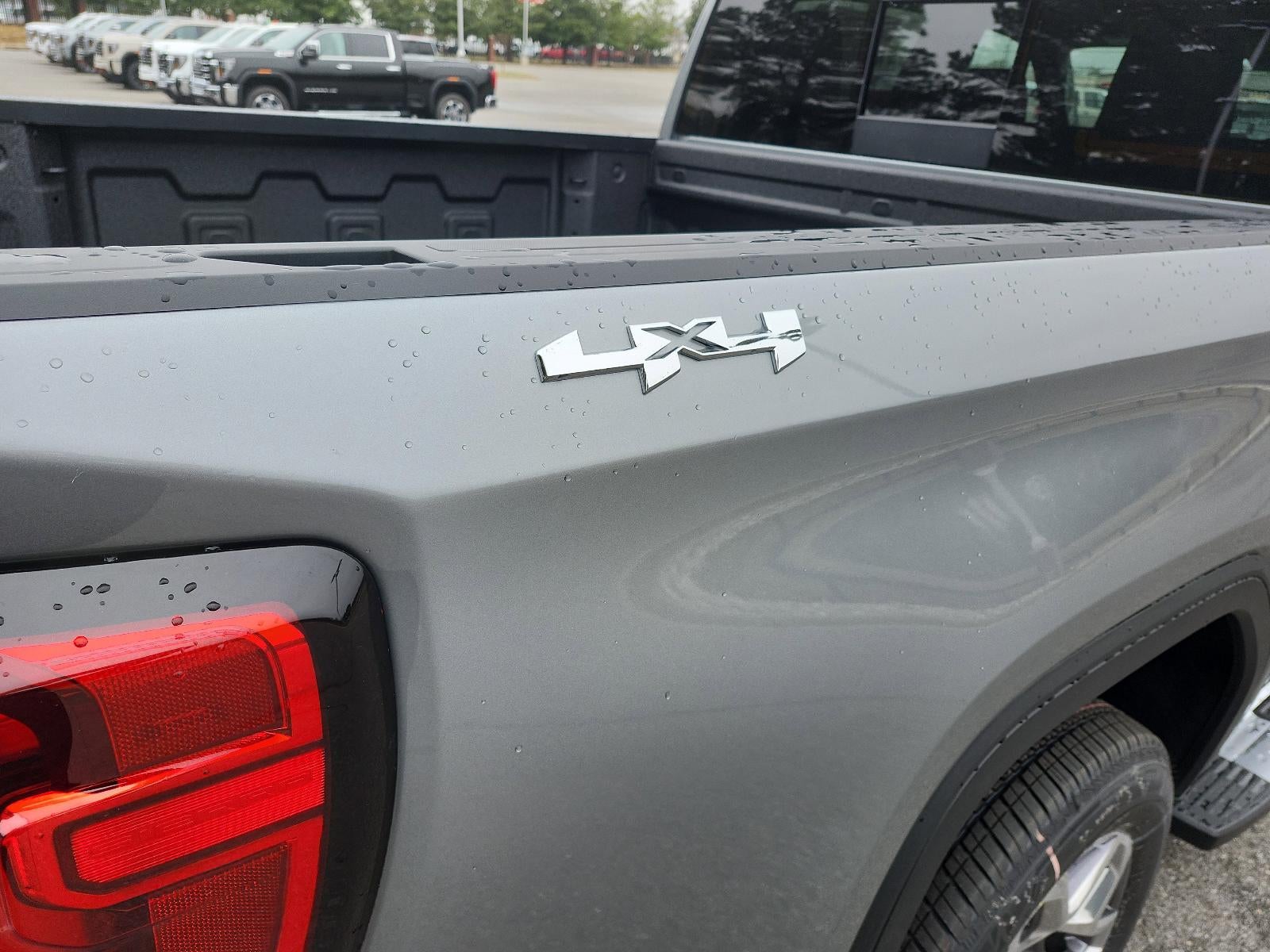 2026 GMC Sierra 1500 Crew Cab Short Box 4-Wheel Drive SLT