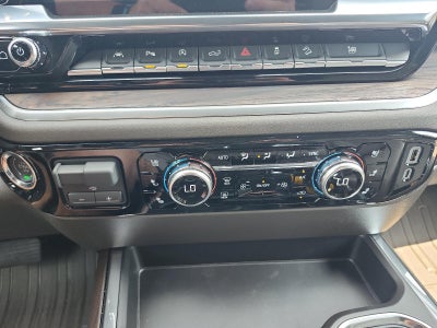 2026 GMC Sierra 1500 Crew Cab Short Box 4-Wheel Drive SLT