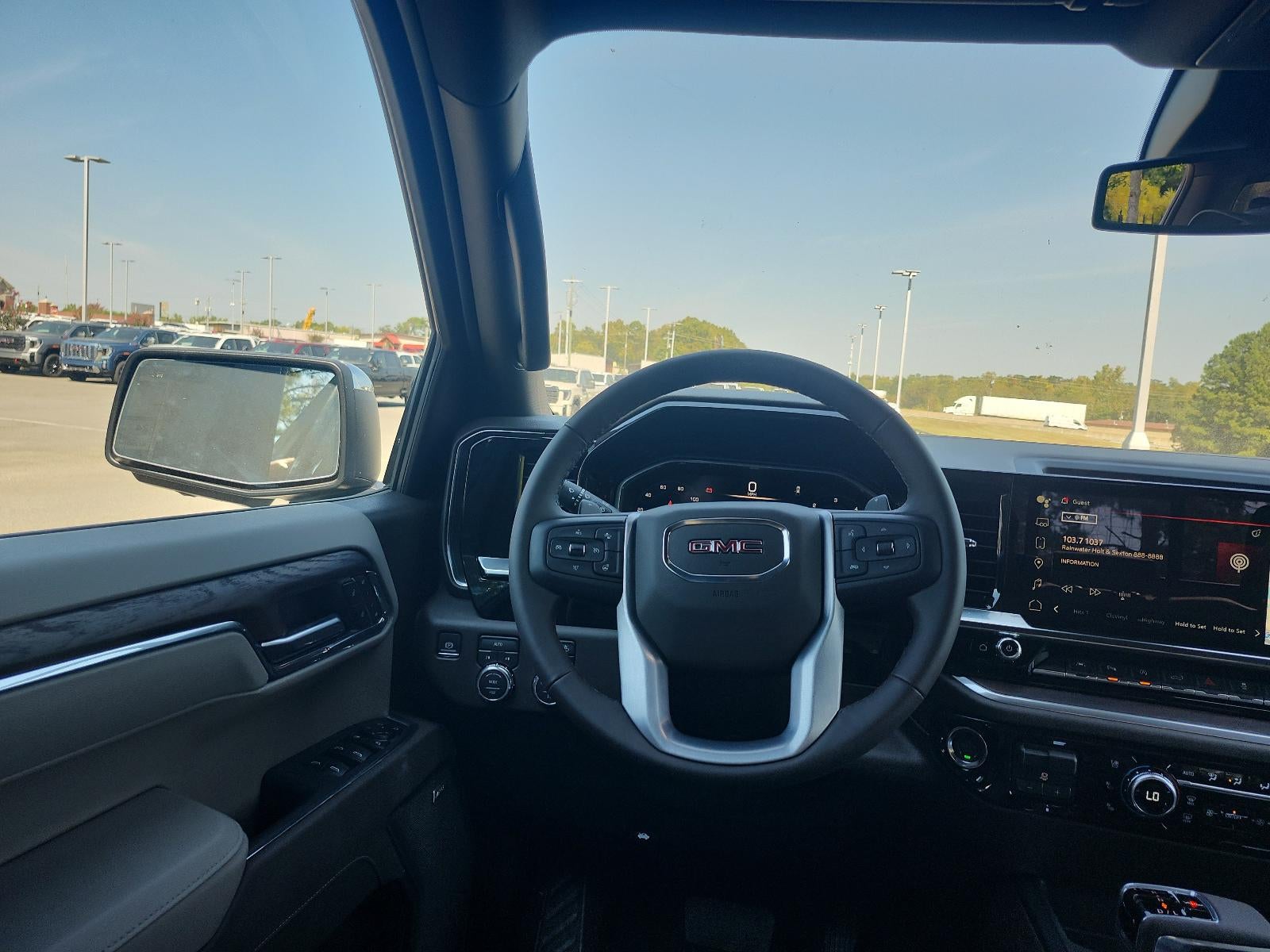 2026 GMC Sierra 1500 Crew Cab Short Box 4-Wheel Drive SLT