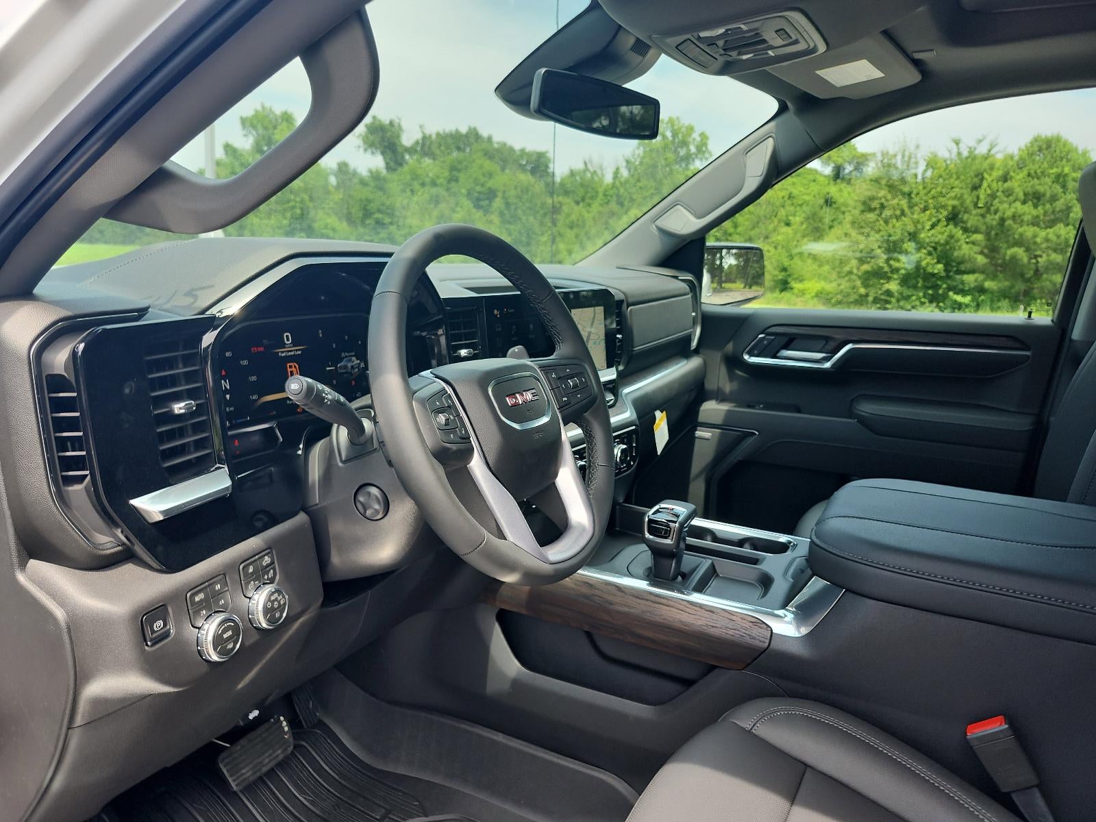 2026 GMC Sierra 1500 Crew Cab Short Box 4-Wheel Drive SLT