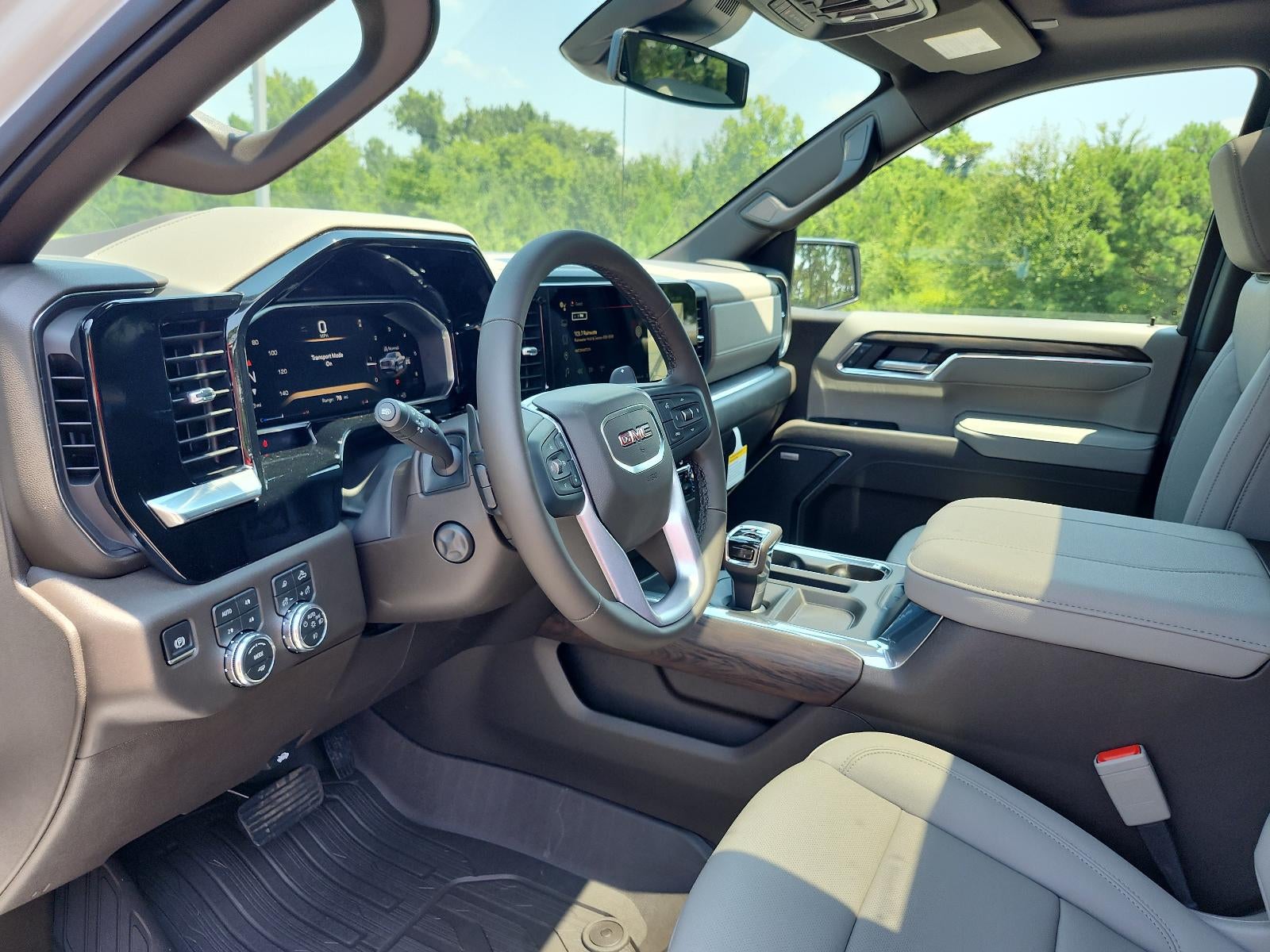 2026 GMC Sierra 1500 SLT - Photo 14