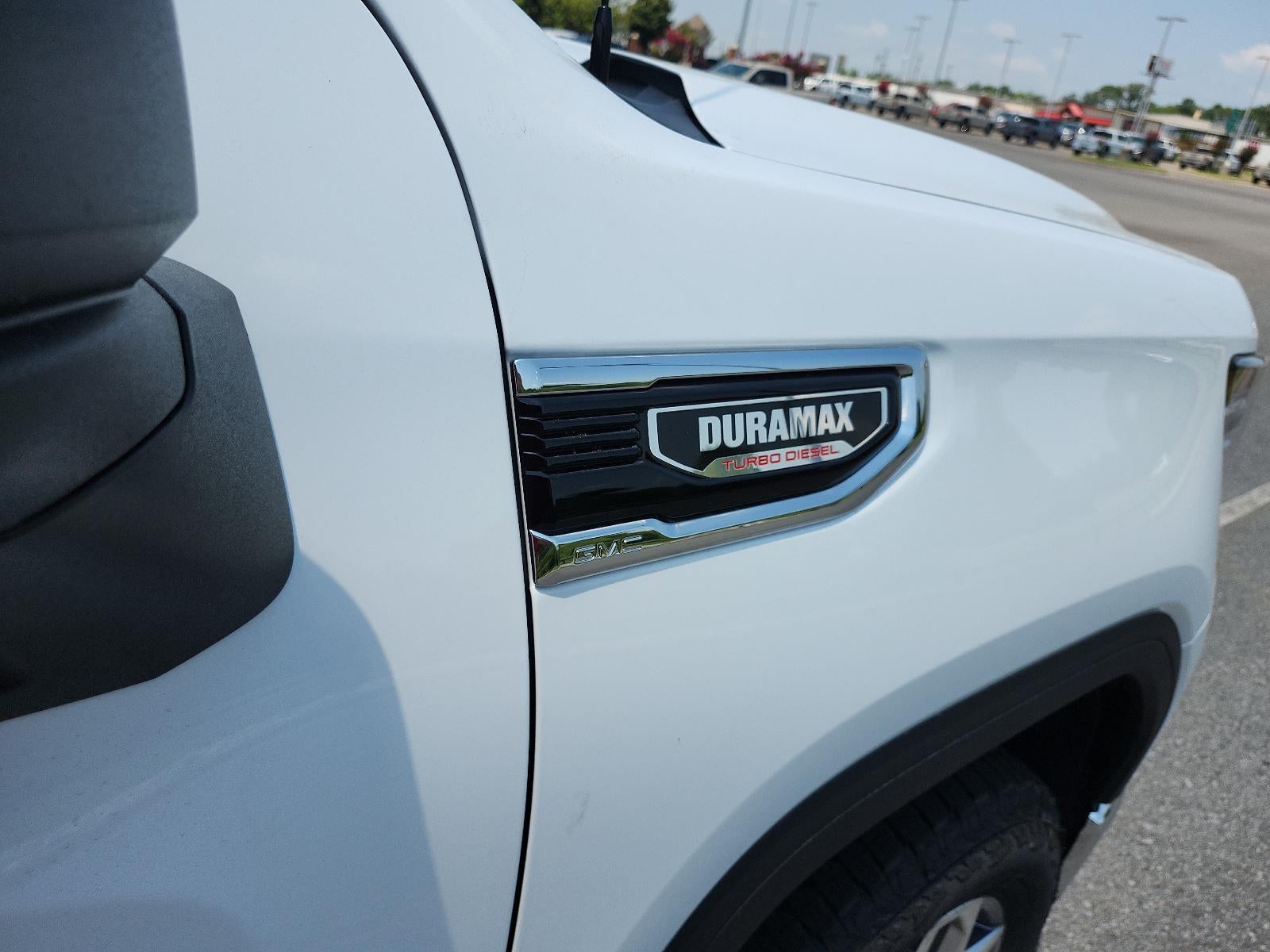 2026 GMC Sierra 1500 SLT - Photo 8