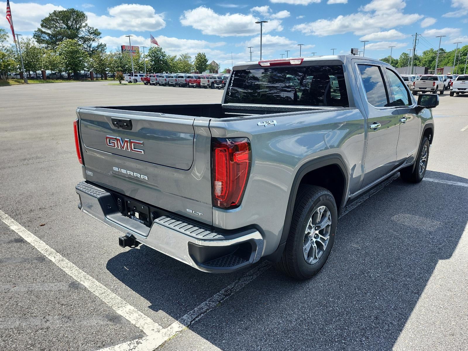 2026 GMC Sierra 1500 Crew Cab Short Box 4-Wheel Drive SLT