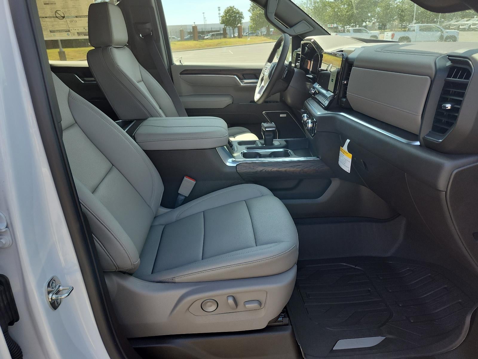 2026 GMC Sierra 1500 Crew Cab Short Box 4-Wheel Drive SLT