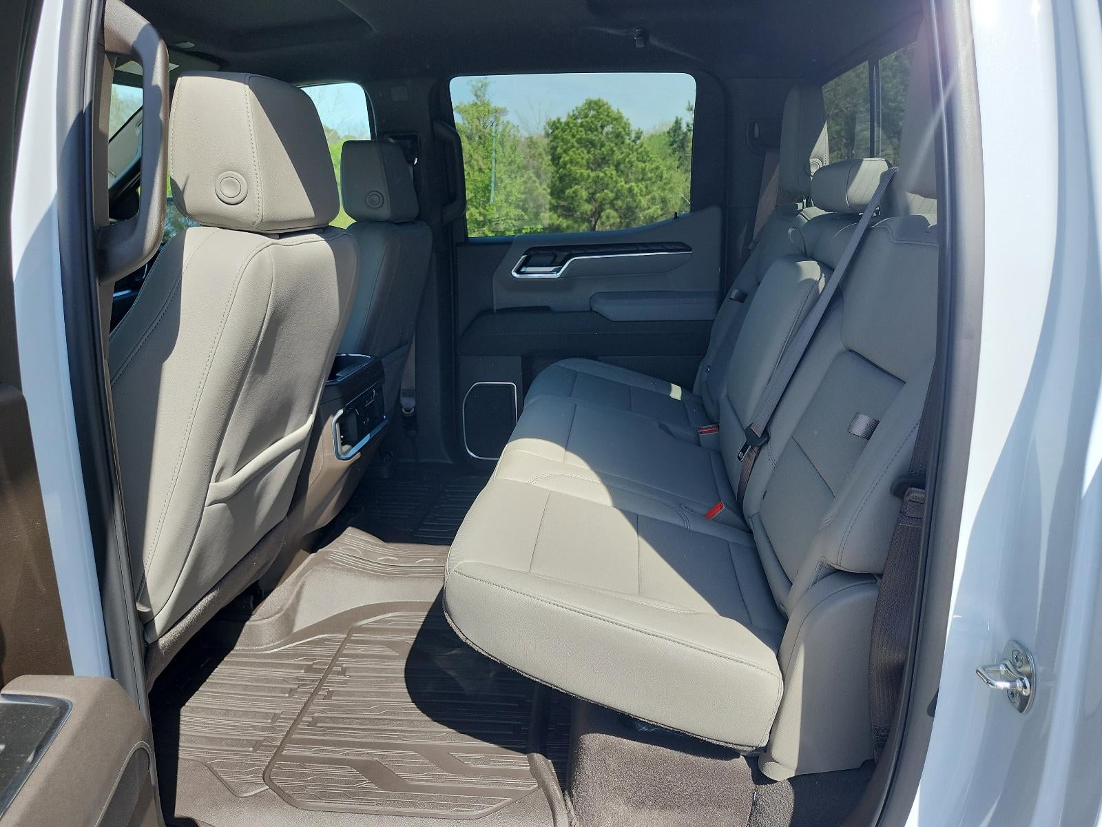 2026 GMC Sierra 1500 Crew Cab Short Box 4-Wheel Drive SLT