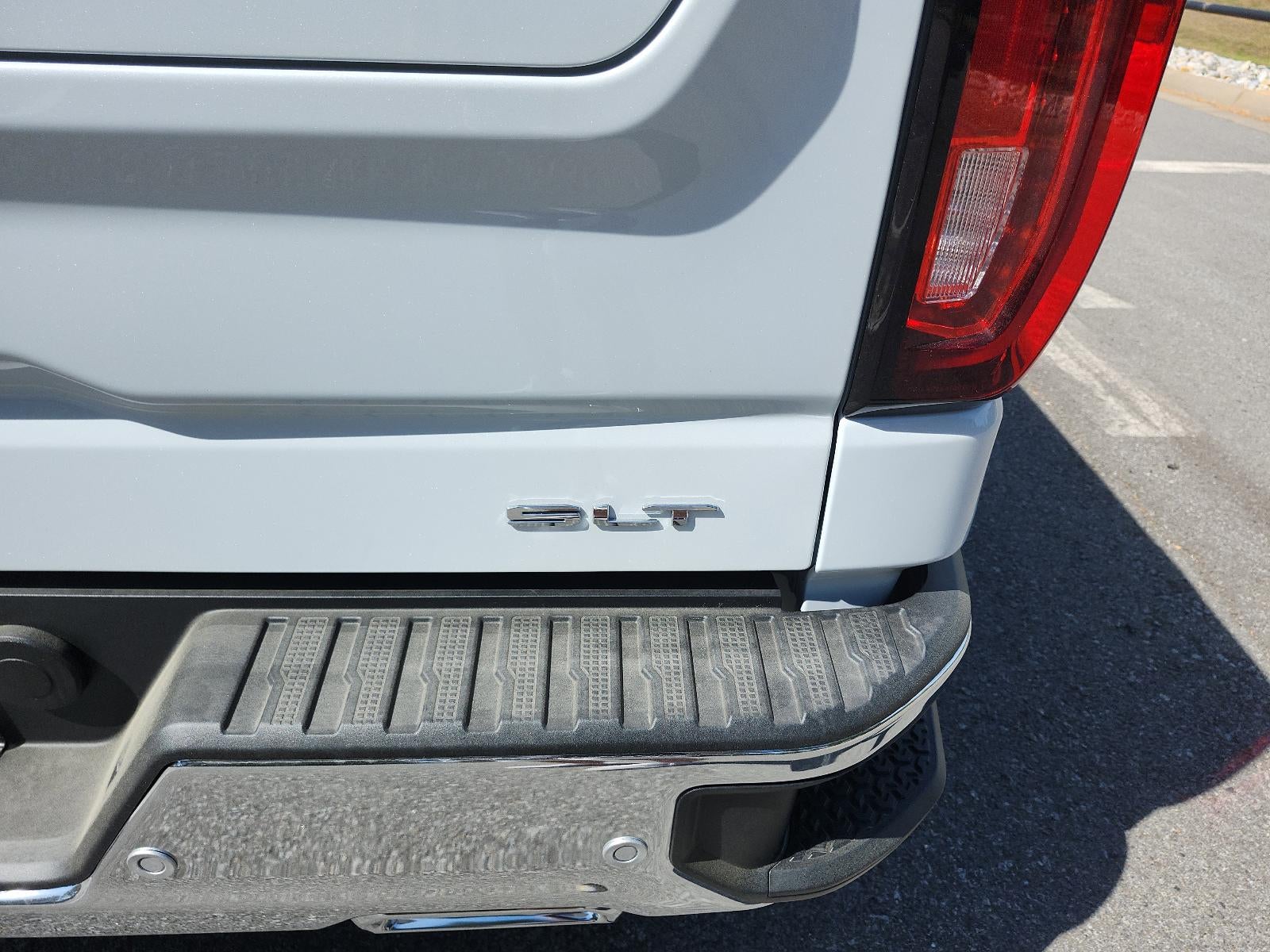 2026 GMC Sierra 1500 Crew Cab Short Box 4-Wheel Drive SLT